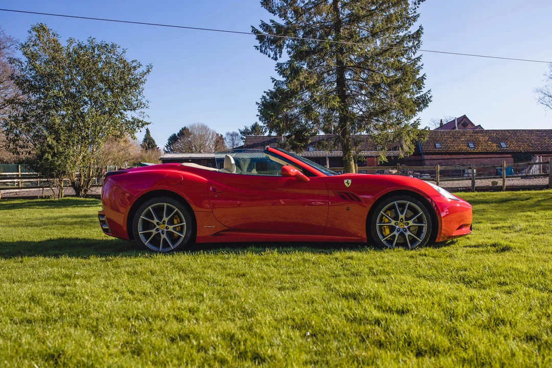 2010 Ferrari California - Image 20 of 31