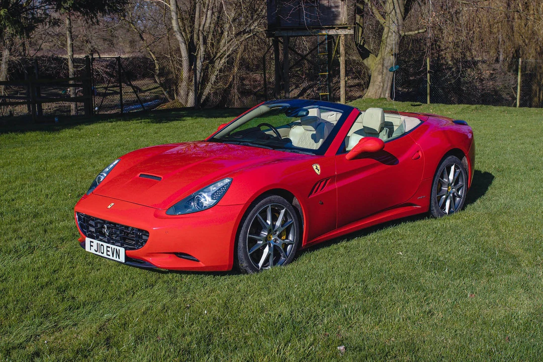 2010 Ferrari California - Image 2 of 31