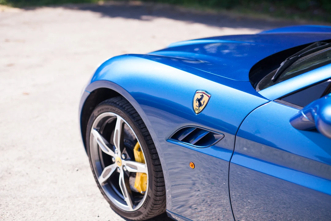 2010 Ferrari California - Image 22 of 31