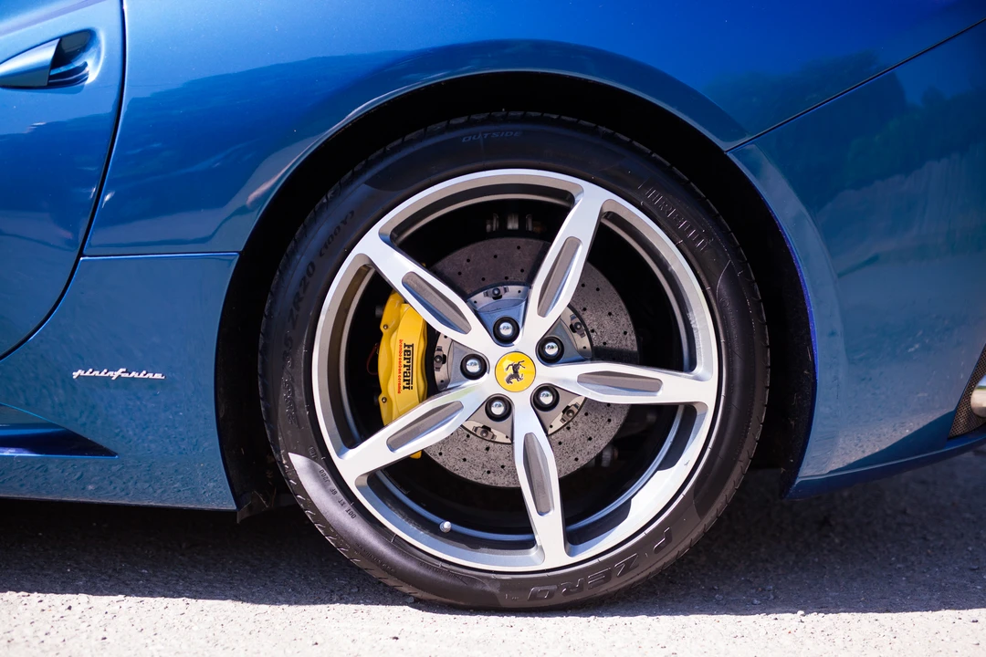 2010 Ferrari California - Image 26 of 31