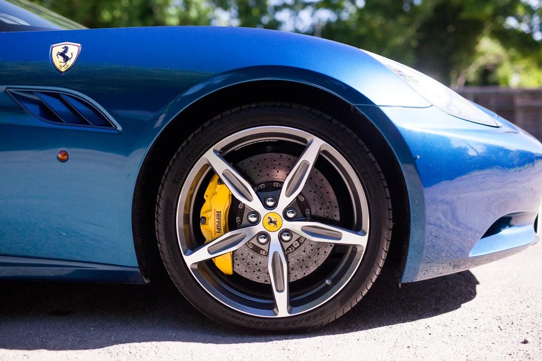 2010 Ferrari California - Image 30 of 31