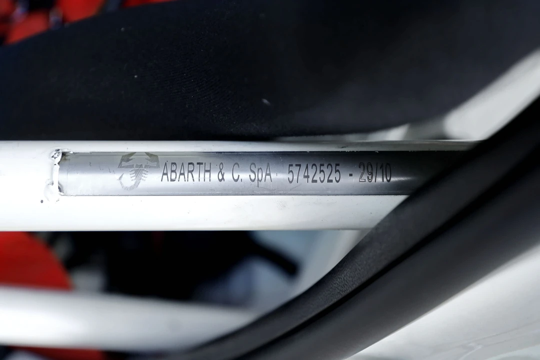 2010 Fiat Abarth 500 - Image 13 of 31