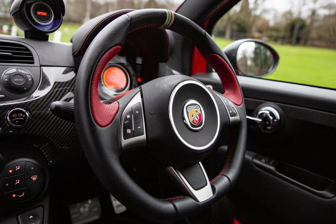 2010 Abarth - Image 26 of 31