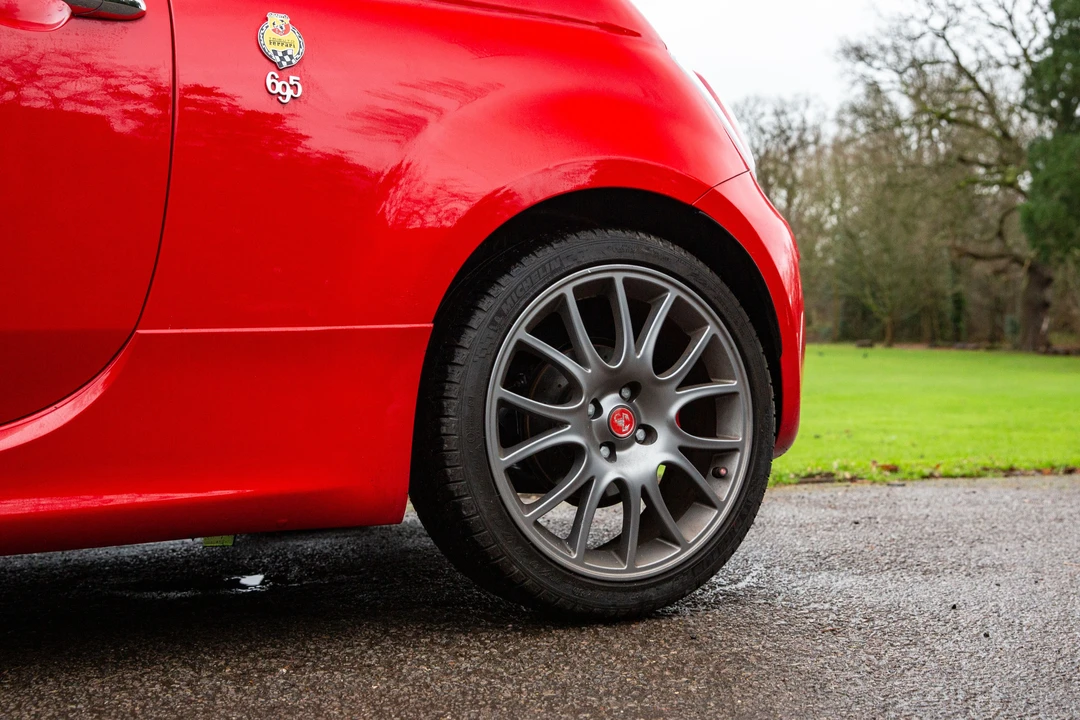 2010 Abarth - Image 4 of 31