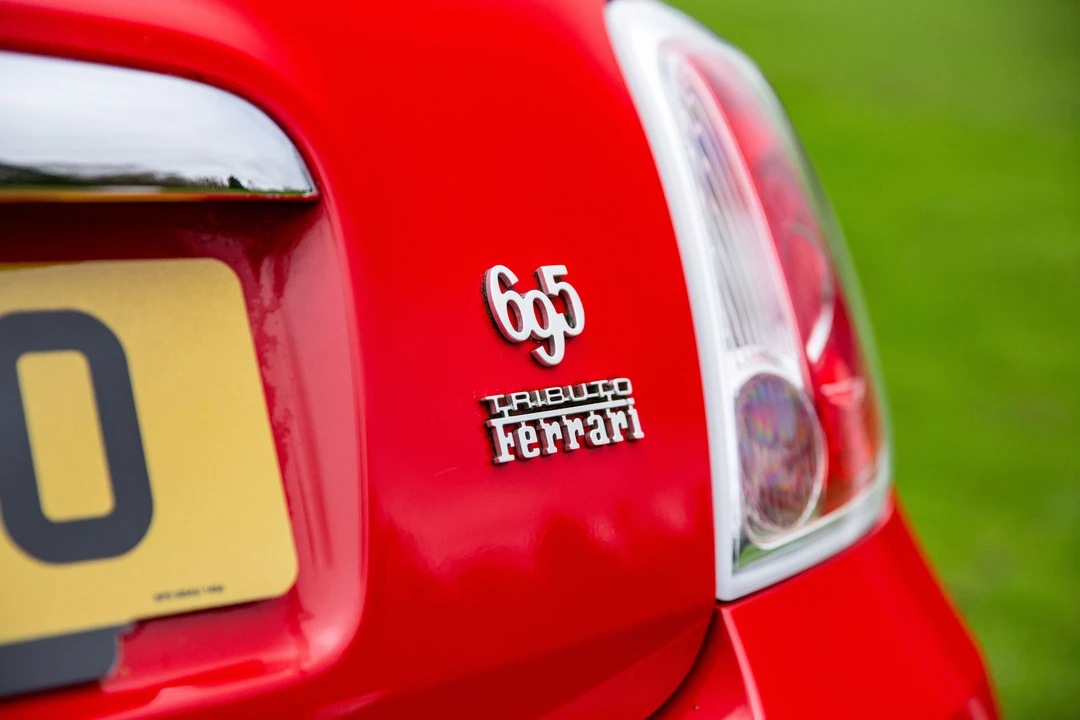 2010 Abarth - Image 12 of 31