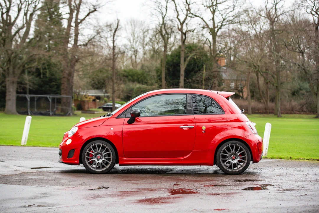 2010 Abarth - Image 20 of 31