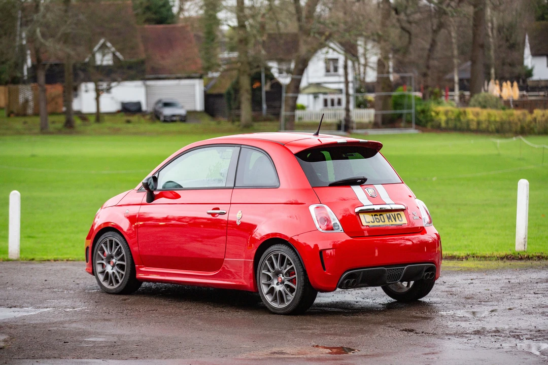 2010 Abarth - Image 17 of 31