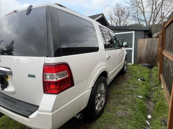 2010 Ford Expedition 3rd Gen - Image 4 of 21