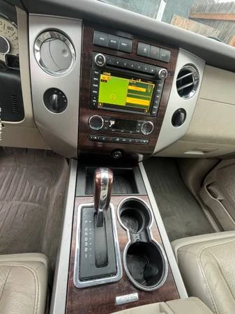2010 Ford Expedition 3rd Gen - Image 11 of 21