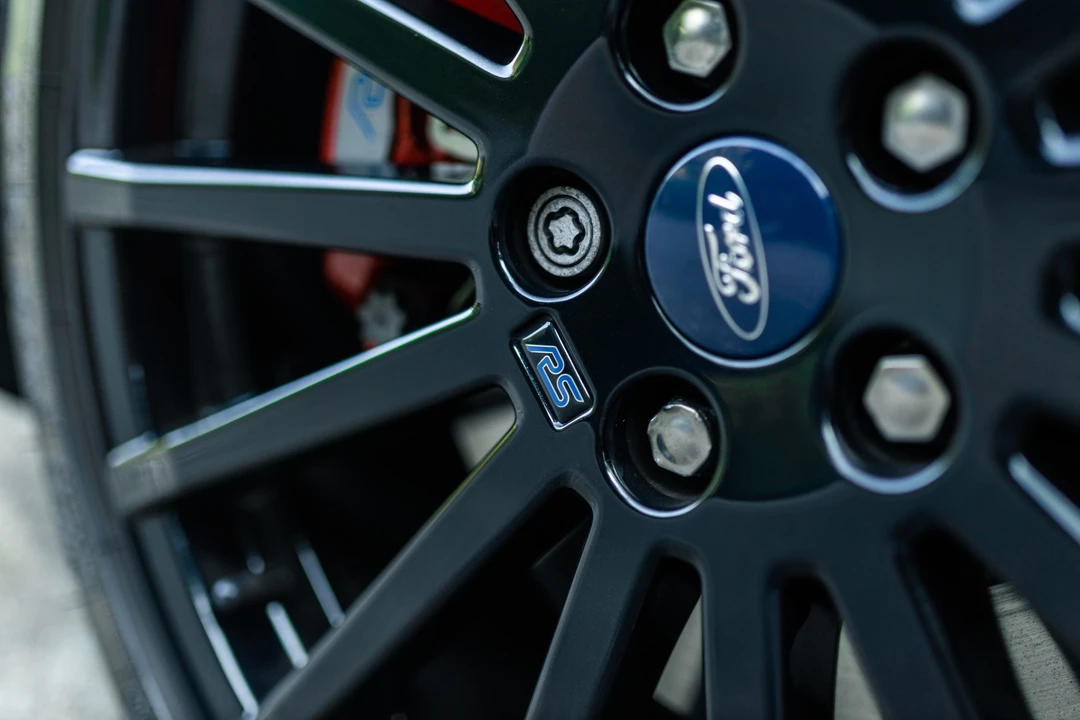2010 Ford Focus RS 2nd Gen - Image 25 of 31