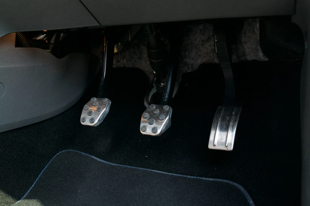 2010 Ford Focus RS 2nd Gen - Image 17 of 31