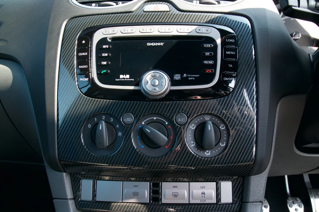 2010 Ford Focus RS 2nd Gen - Image 25 of 31