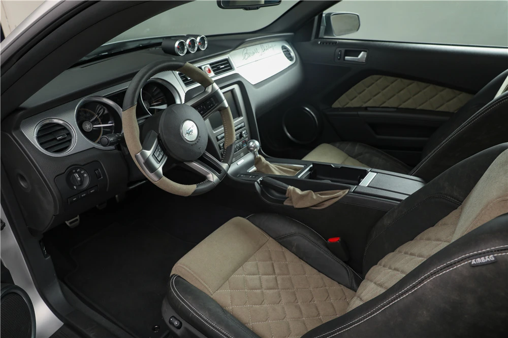 2010 Ford S197 Mustang - Image 7 of 13
