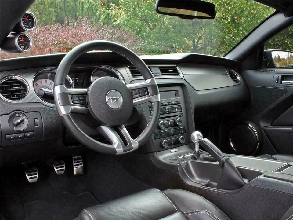 2010 Ford S197 Mustang - Image 4 of 5