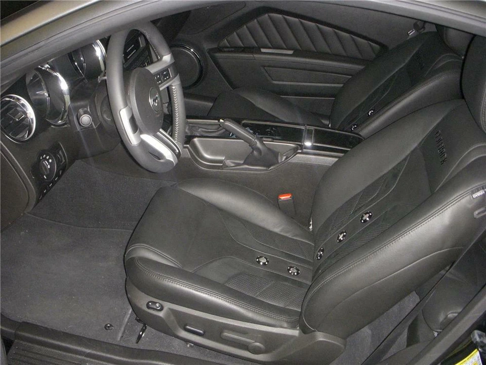 2010 Ford S197 Mustang - Image 4 of 5