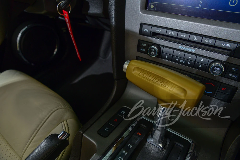 2010 Ford S197 Mustang - Image 10 of 28