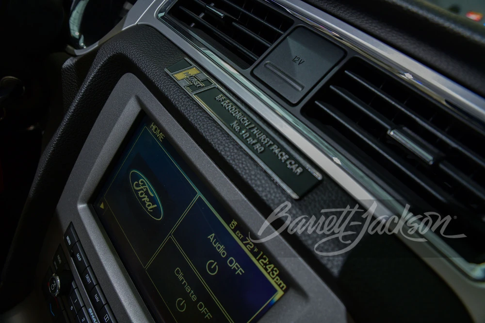 2010 Ford S197 Mustang - Image 17 of 28