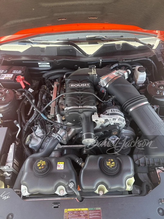 2010 Ford S197 Mustang - Image 5 of 31