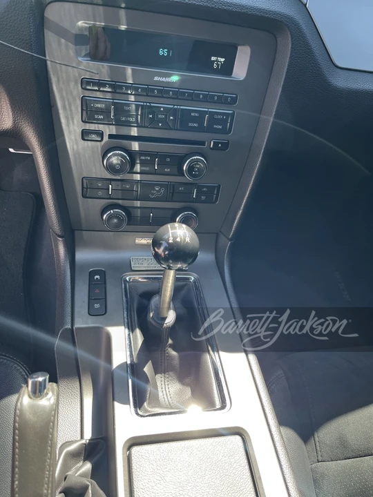 2010 Ford S197 Mustang - Image 18 of 31