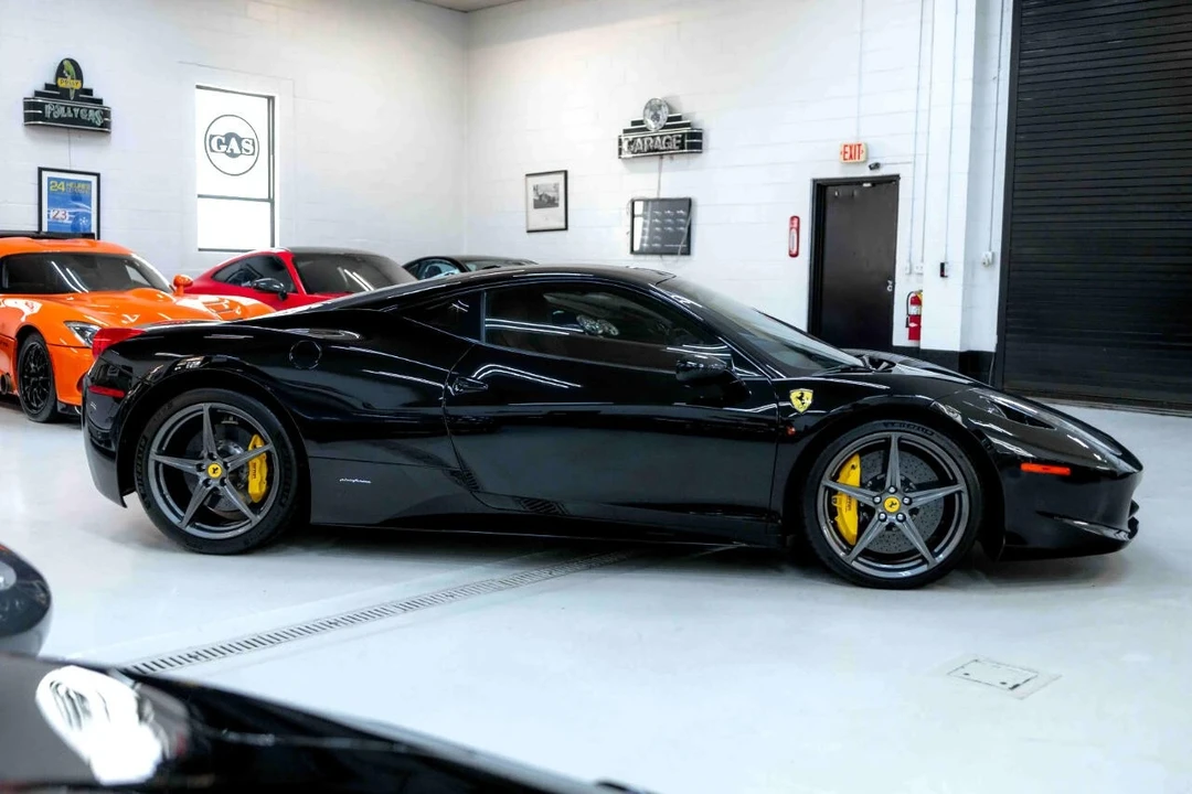 2010 Ferrari 458 Italia - Image 6 of 12
