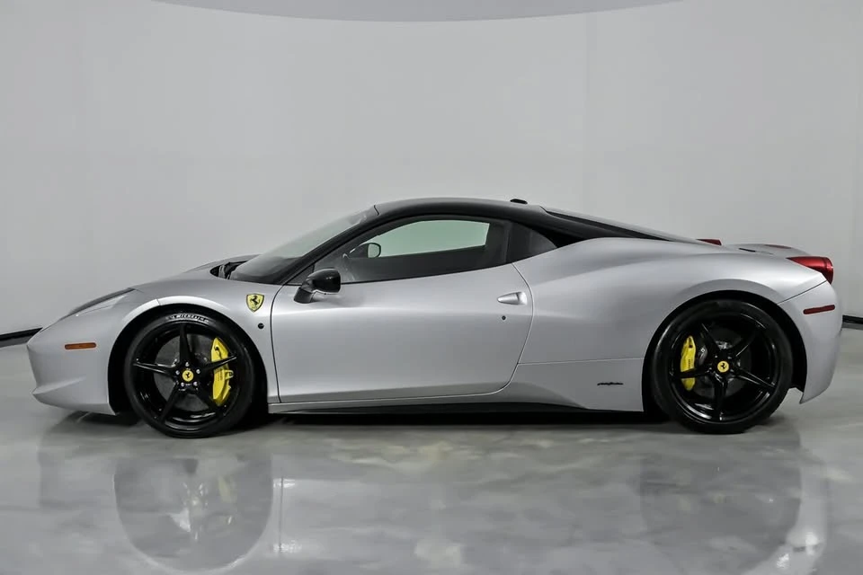 2010 Ferrari 458 Italia - Image 7 of 19