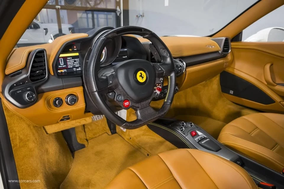 2010 Ferrari 458 Italia - Image 8 of 15