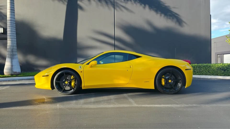 2010 Ferrari 458 Italia - Image 2 of 20