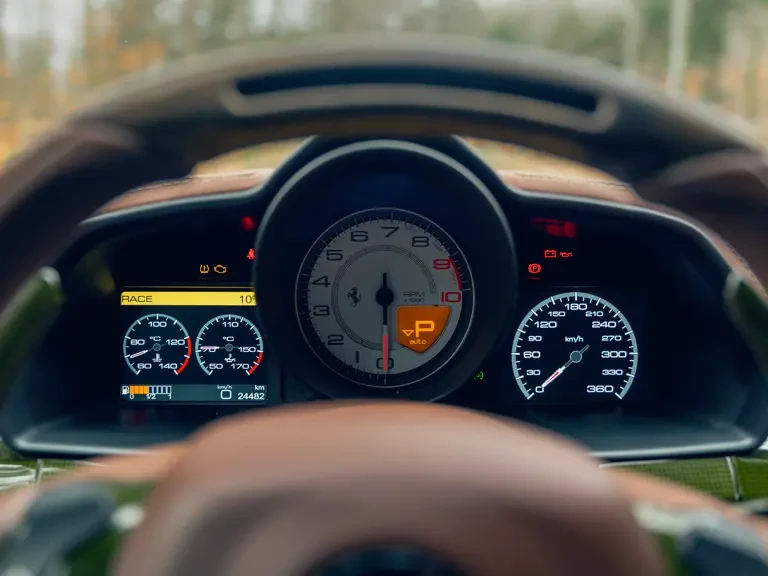 2010 Ferrari 458 Italia - Image 15 of 31