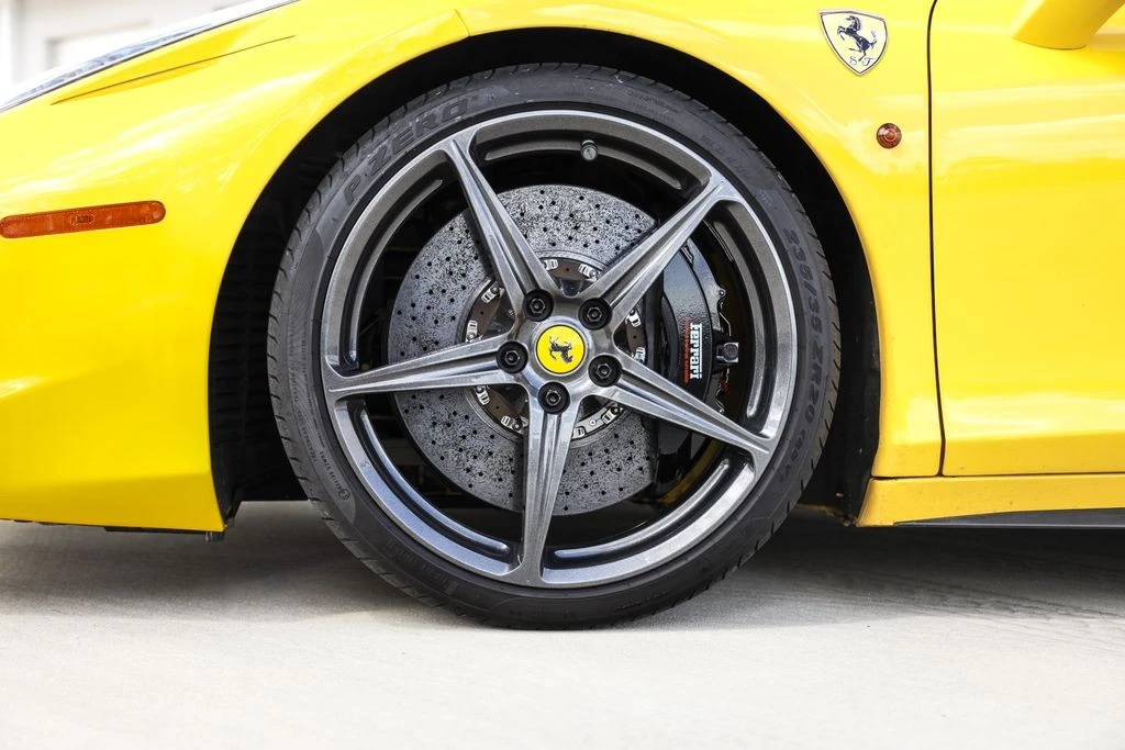 2010 Ferrari 458 Italia - Image 13 of 21