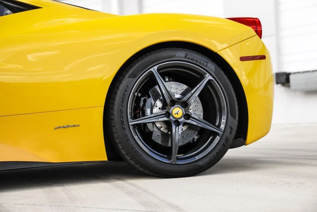 2010 Ferrari 458 Italia - Image 14 of 21