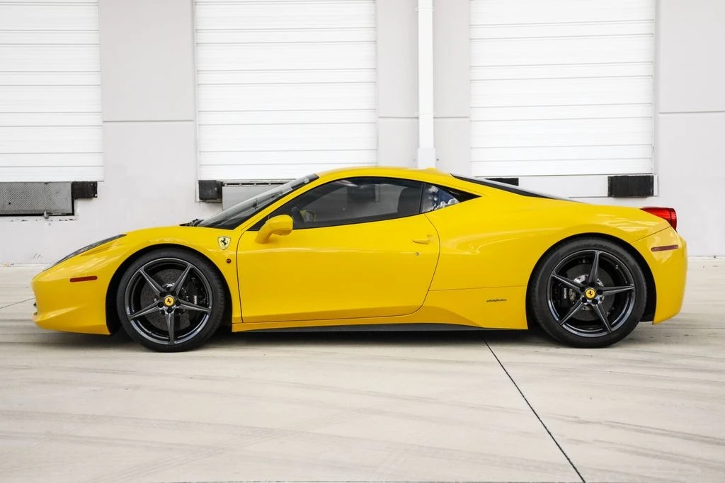 2010 Ferrari 458 Italia - Image 16 of 21