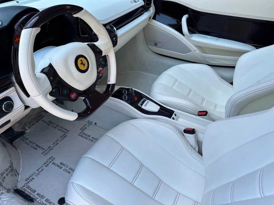 2010 Ferrari 458 Italia - Image 4 of 31