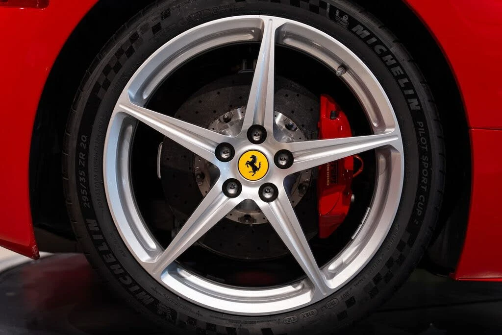 2010 Ferrari 458 Italia - Image 15 of 31