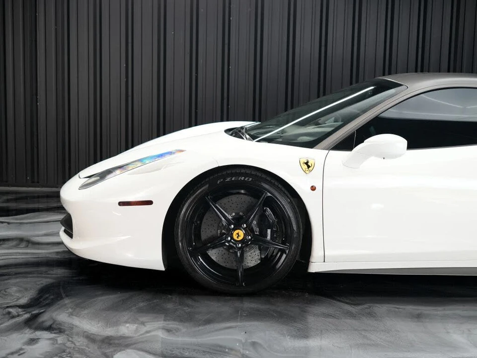 2010 Ferrari 458 Italia - Image 6 of 23
