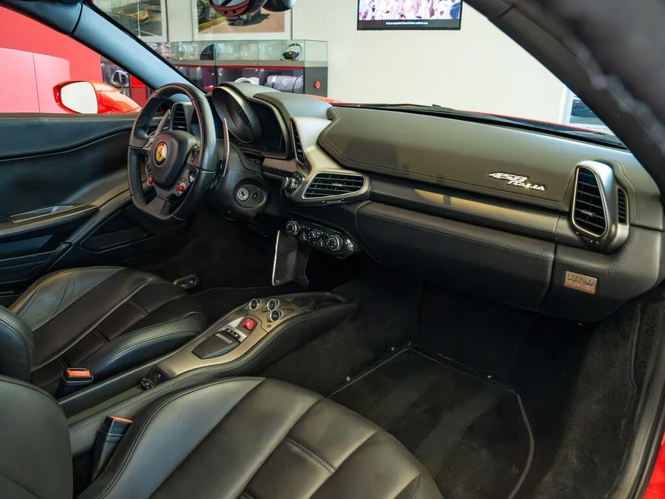 2010 Ferrari 458 Italia - Image 17 of 25