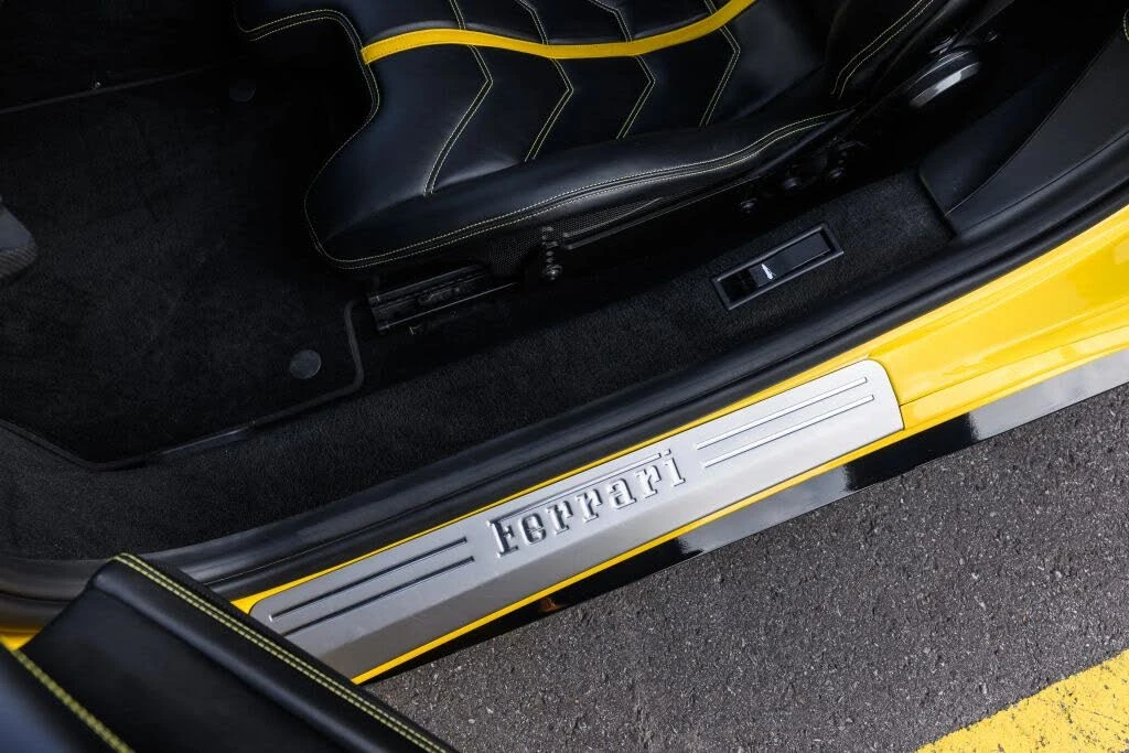 2010 Ferrari 458 Italia - Image 24 of 31