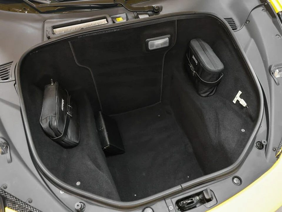 2010 Ferrari 458 Italia - Image 16 of 31