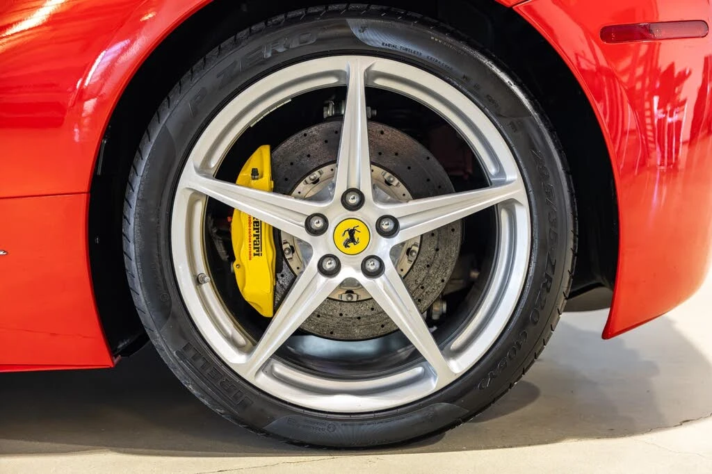 2010 Ferrari 458 Italia - Image 25 of 31