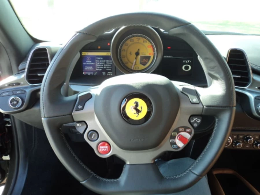 2010 Ferrari 458 Italia - Image 4 of 8