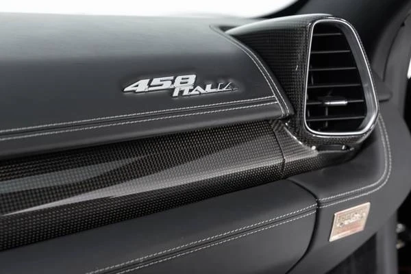 2010 Ferrari 458 Italia - Image 15 of 21