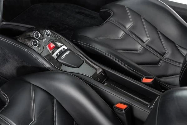 2010 Ferrari 458 Italia - Image 17 of 21