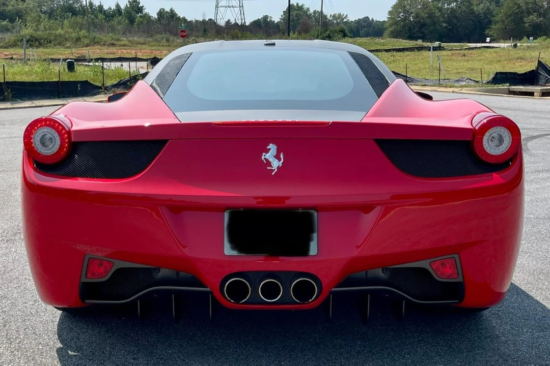 2010 Ferrari 458 Italia - Image 5 of 31
