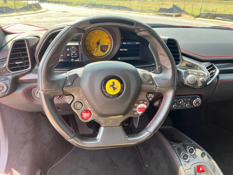2010 Ferrari 458 Italia - Image 28 of 31