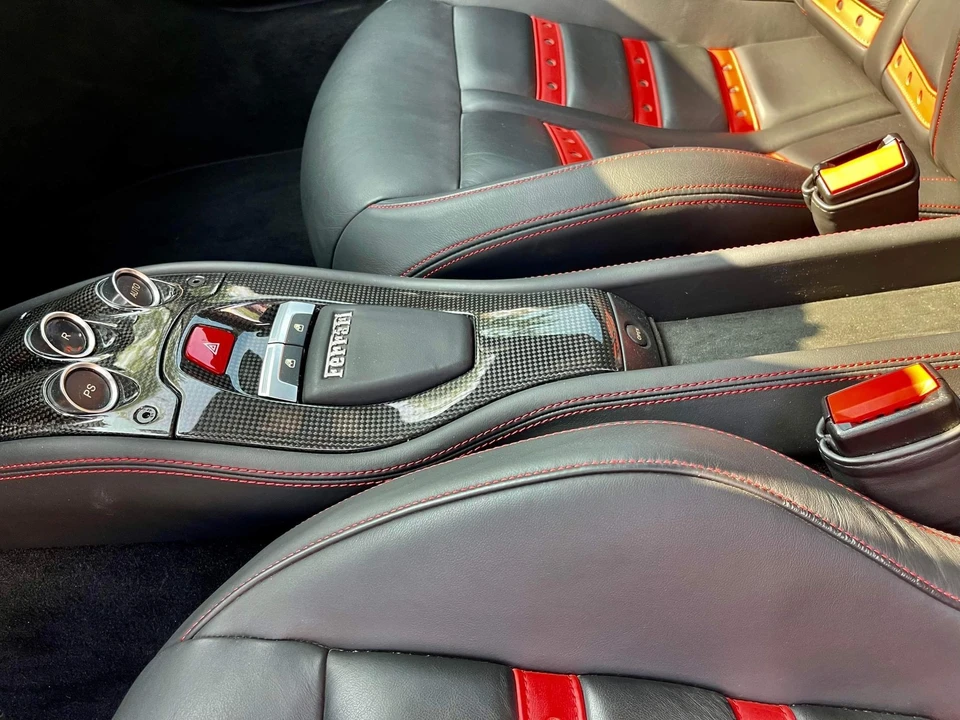 2010 Ferrari 458 Italia - Image 30 of 31