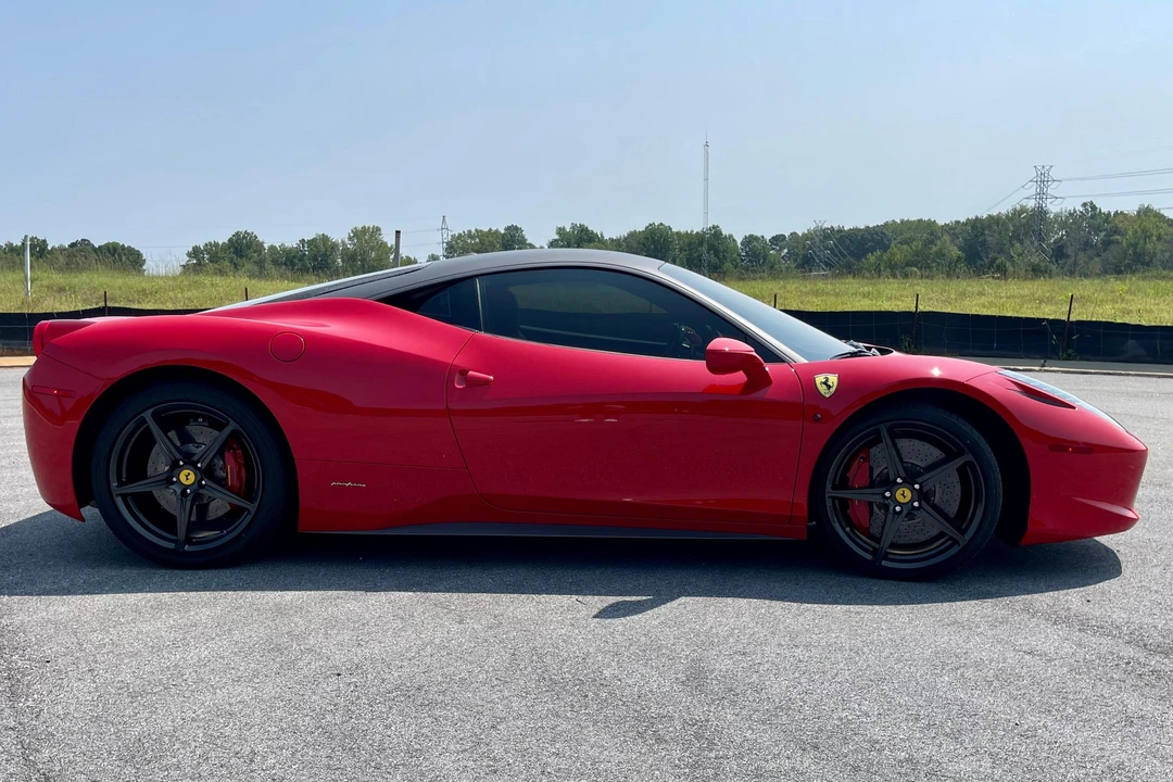 2010 Ferrari 458 Italia - Image 3 of 31