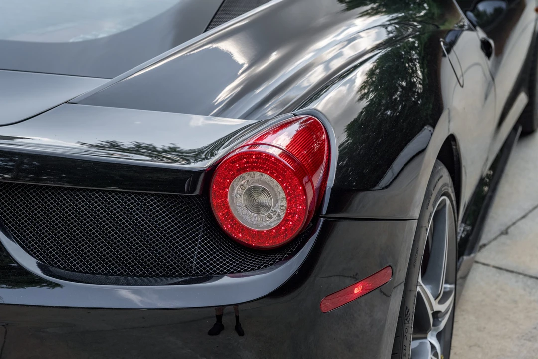 2010 Ferrari 458 Italia - Image 18 of 31