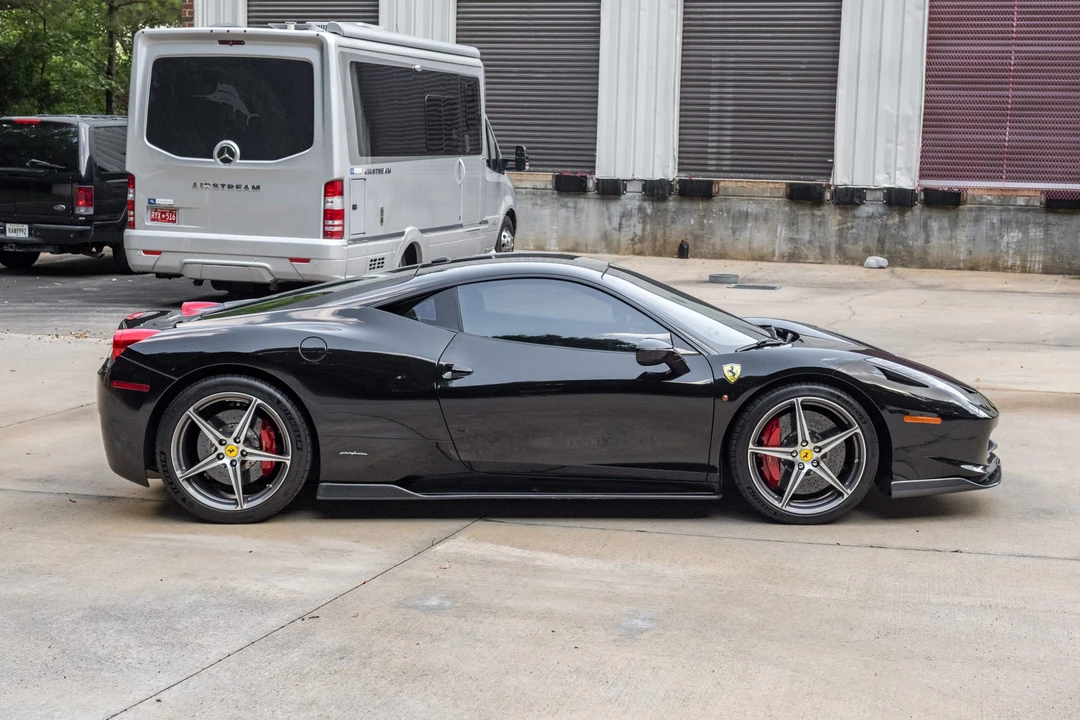 2010 Ferrari 458 Italia - Image 4 of 31