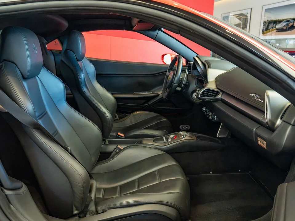 2010 Ferrari 458 Italia - Image 18 of 25