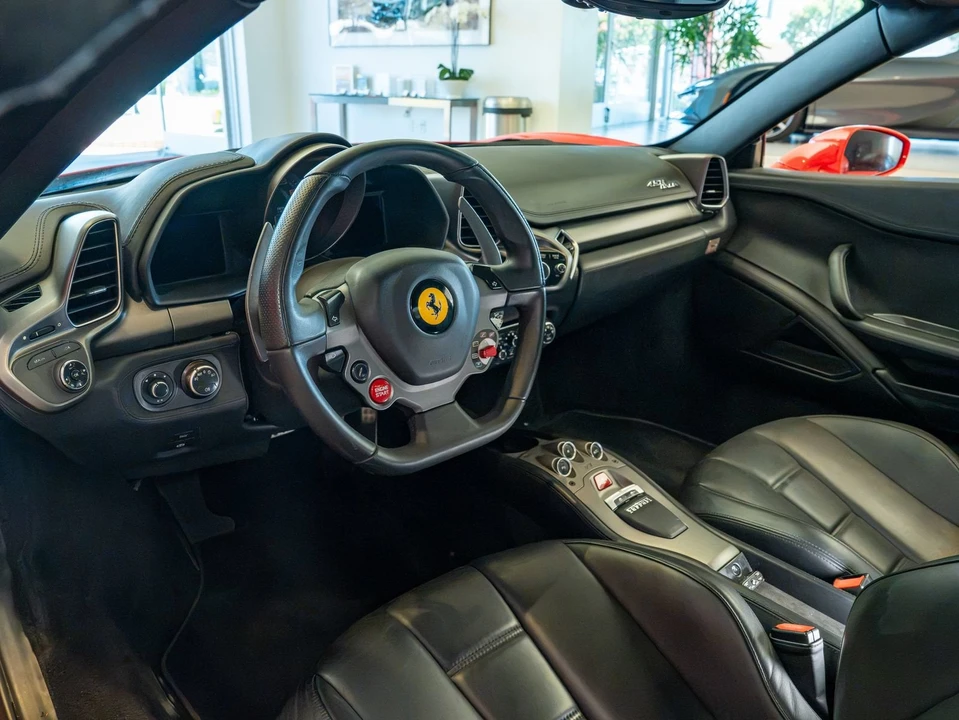 2010 Ferrari 458 Italia - Image 9 of 25
