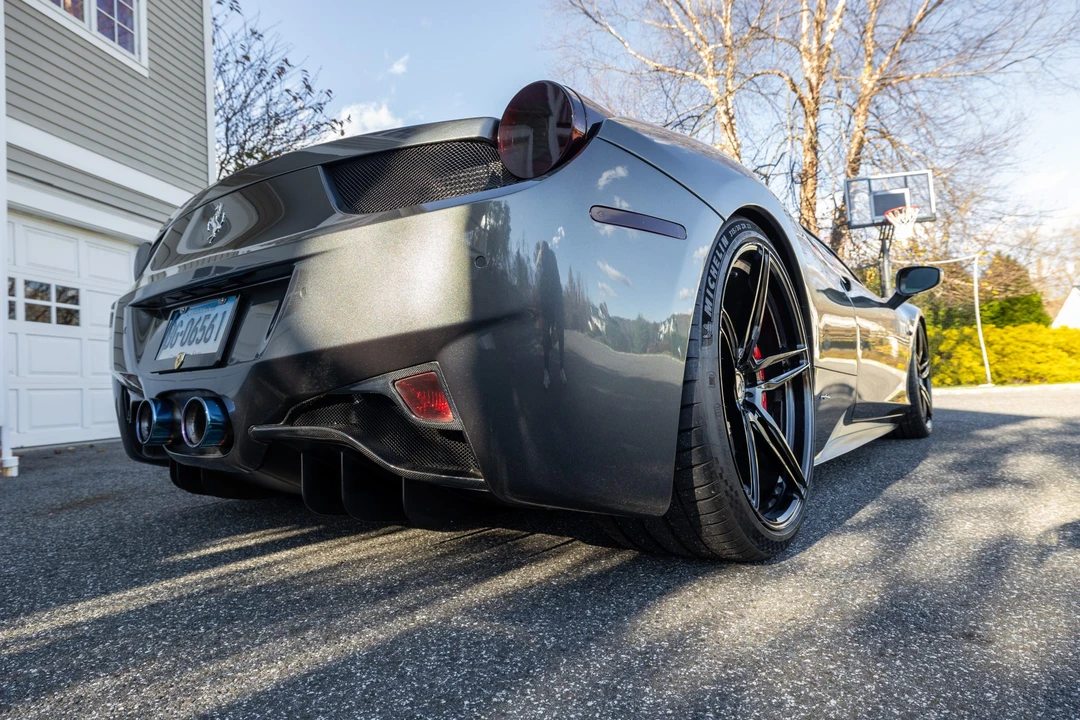 2010 Ferrari 458 Italia - Image 10 of 31